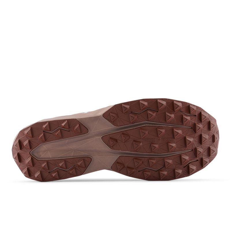 New Balance FuelCell Venym