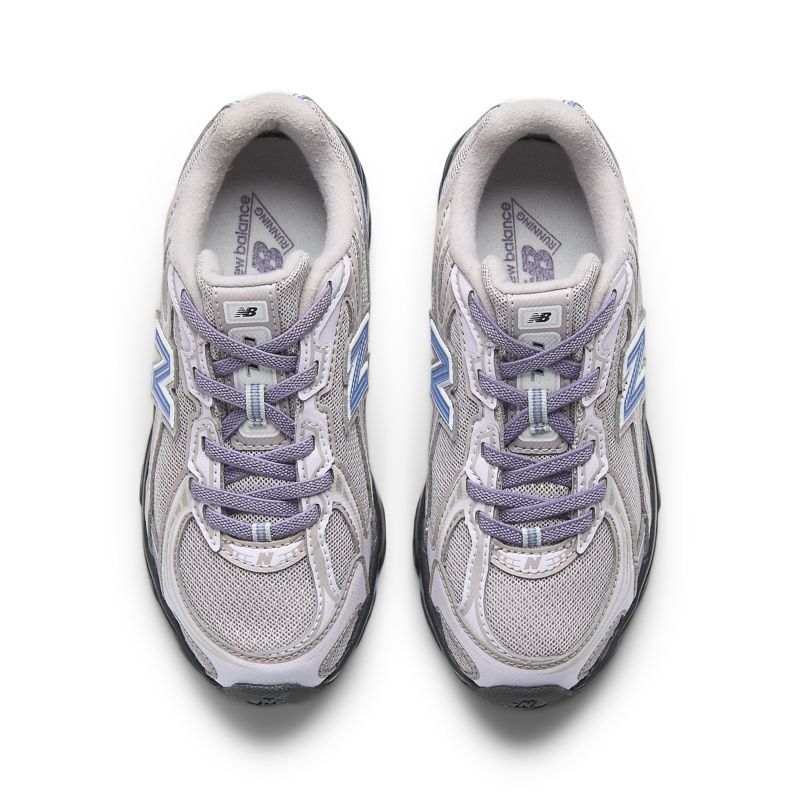 New Balance 740 GS