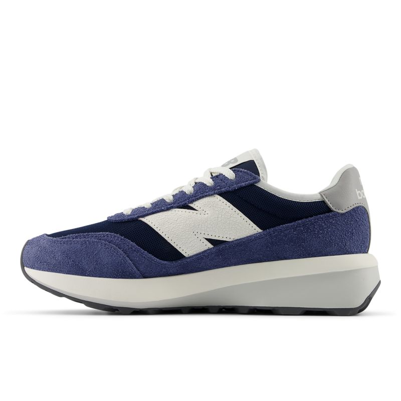 New Balance 370
