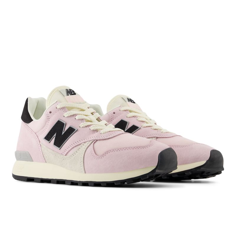 New Balance 475