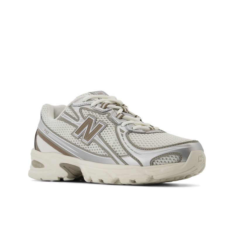 New Balance 740 Sea Salt/ Arid Stone/ Silver Metallic Mu2