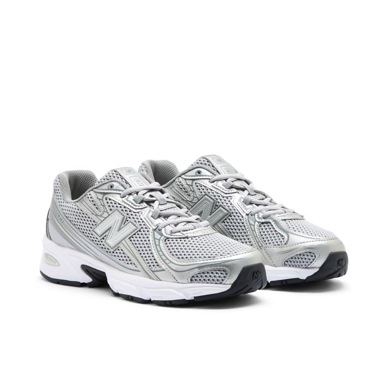 New Balance 740