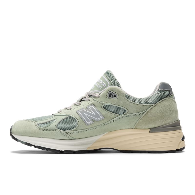 New Balance 991