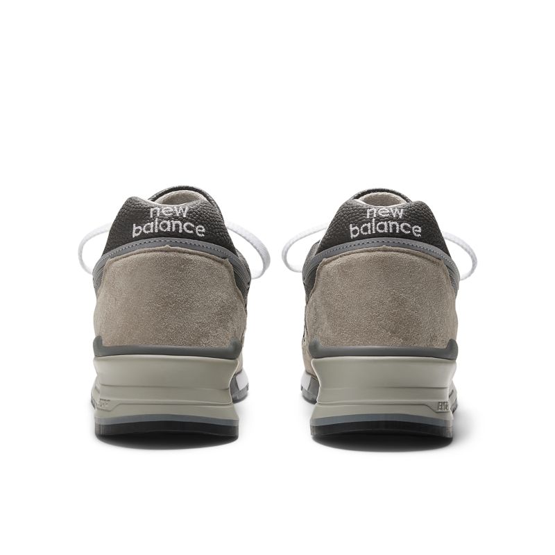 New Balance 997