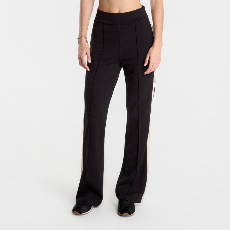 Guess Fausta Straight Leg Pant Black