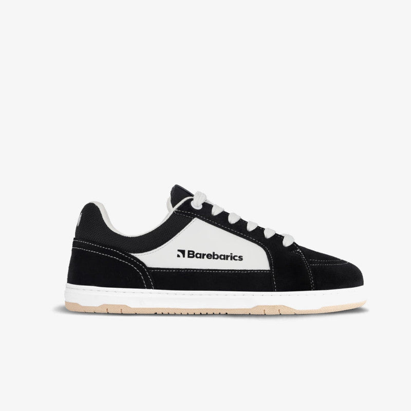 Barebarics Legend Black & White